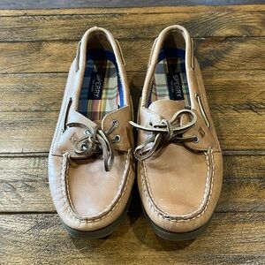 Sperry Top Sider. BRAND NEW. NEVER WORN. Tan Leather.